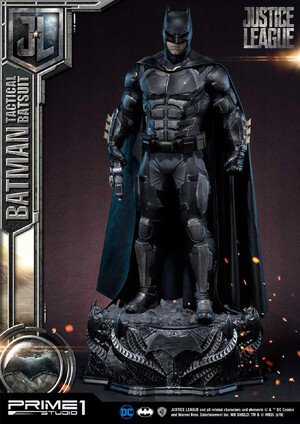 Batman Tactical Batsuit TOYz - Mô hình cao cấp & mô hình chính hãng
