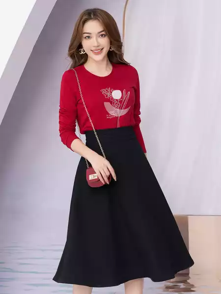 Chân váy bút chì màu đỏ đun đẹp cho bạn gái công sở quyến rũ  Thời trang   Việt Giải Trí