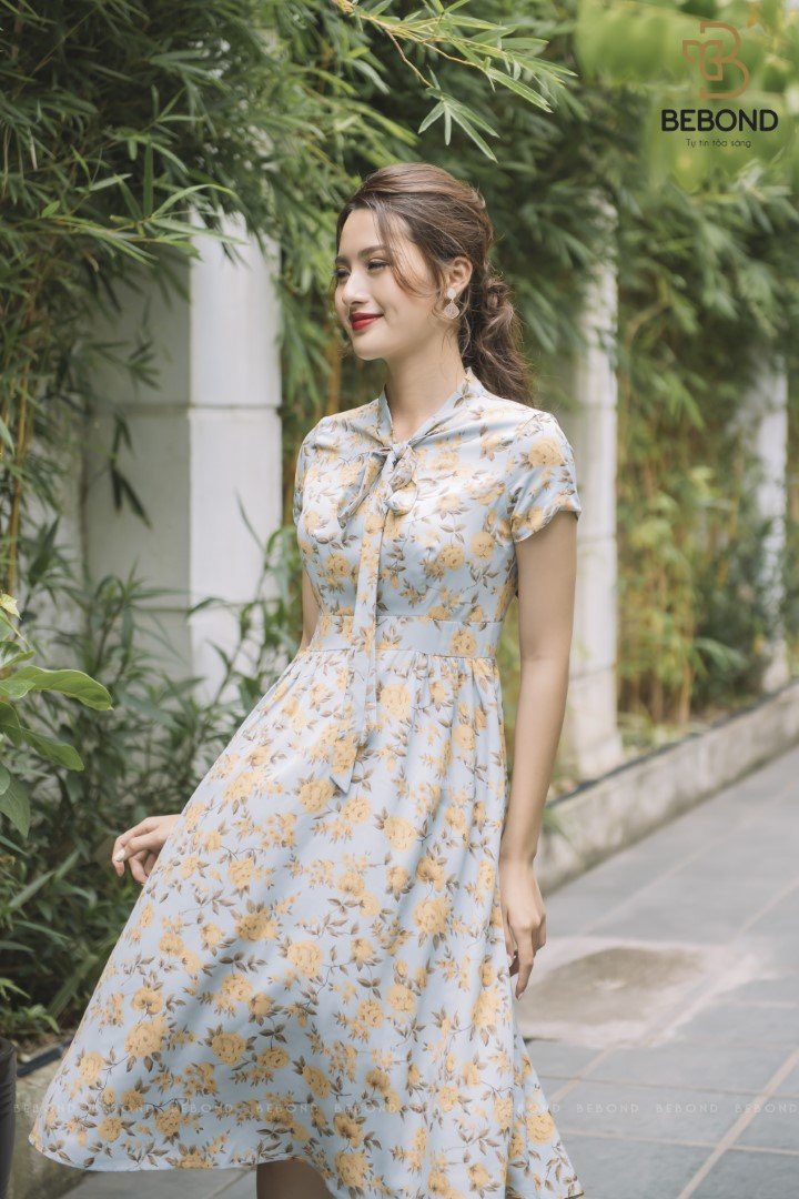 Đầm xòe nơ cổ hoa xanh .BALLY DRESS