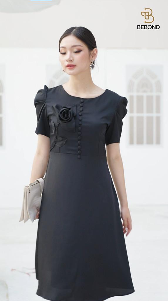 Đầm xòe đen đính hoa nhiều cành- CAILA