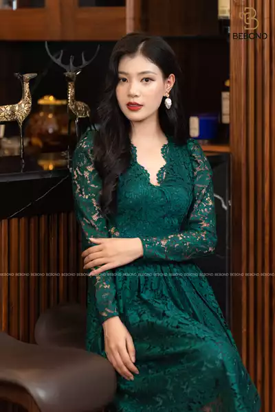 ĐẦM REN XẾP LY -LARISSA DRESSS - XANH RÊU
