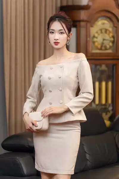 Set Áo Vest trễ vai Louisara